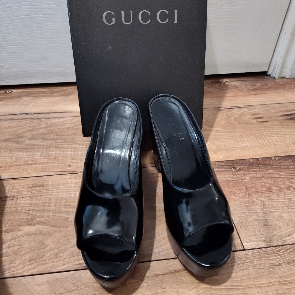 GUCCI Leather Mules - Picture 2 of 13